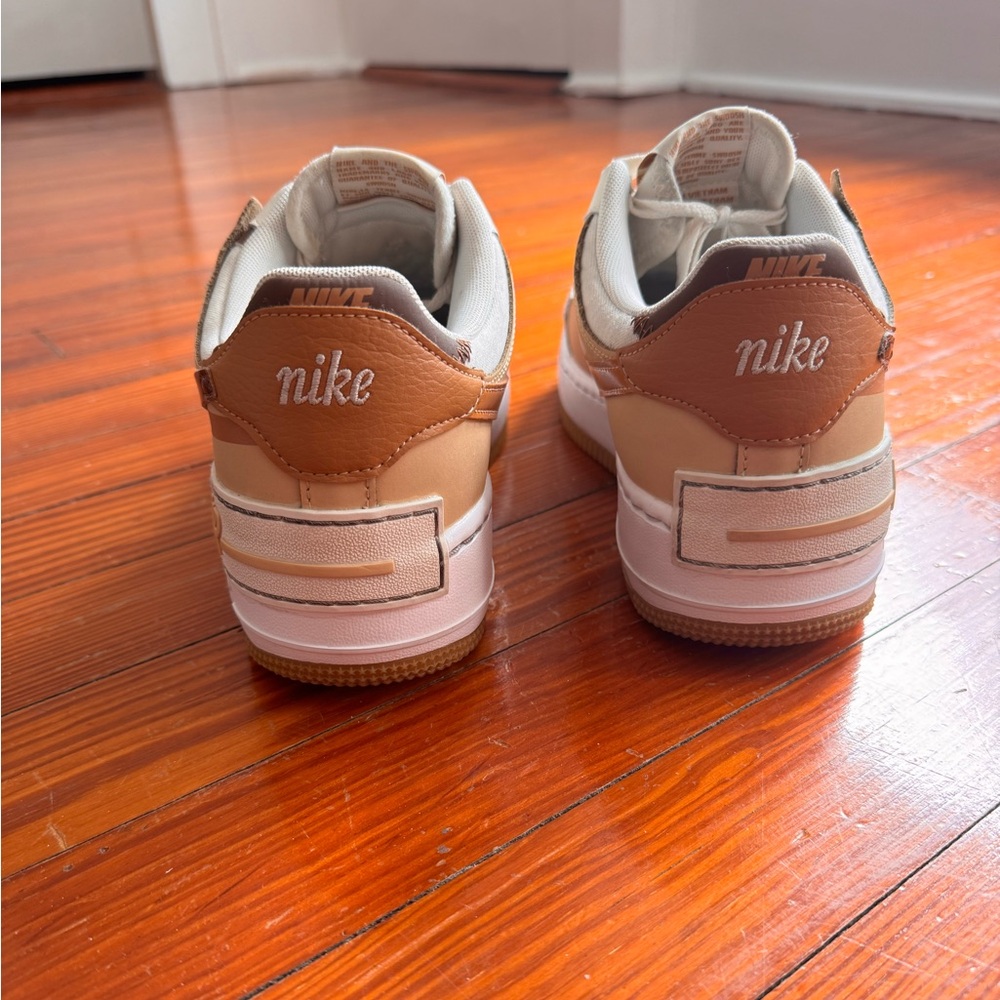 Nike Air Force 1 Shadow in Cream and Brown - Picture 5 of 8